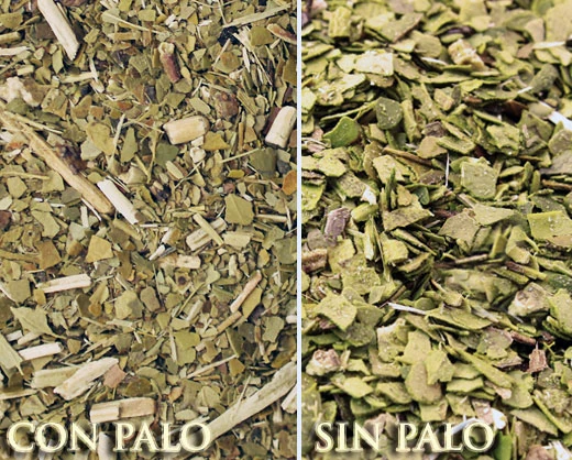 Close-up: yerba mate con palo (links, met steeltjes) vs sin palo/despalada (rechts, zonder steeltjes).